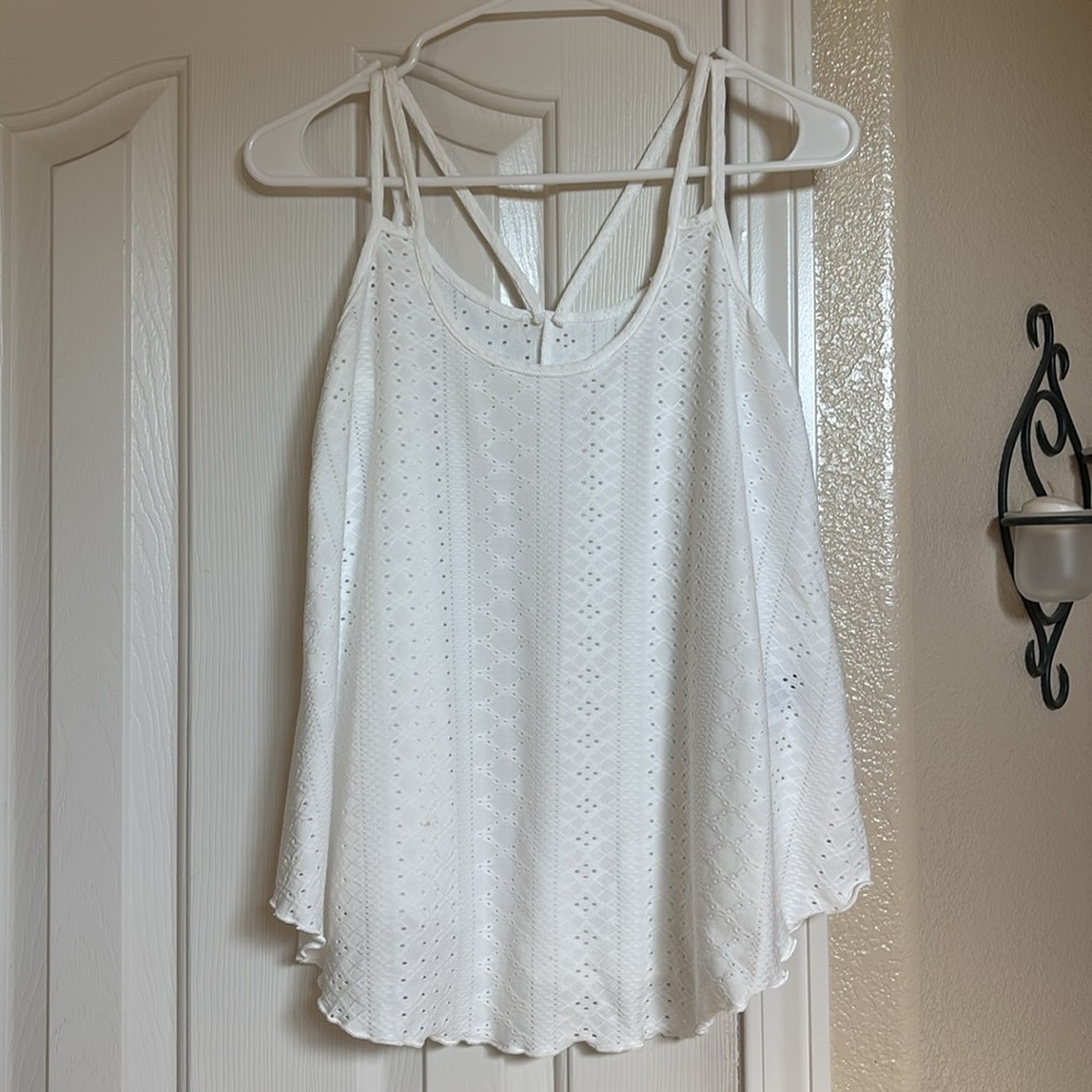 White Lace Women's Top paired denim low rise shorts outfit bundle. - Picture 4 of 5